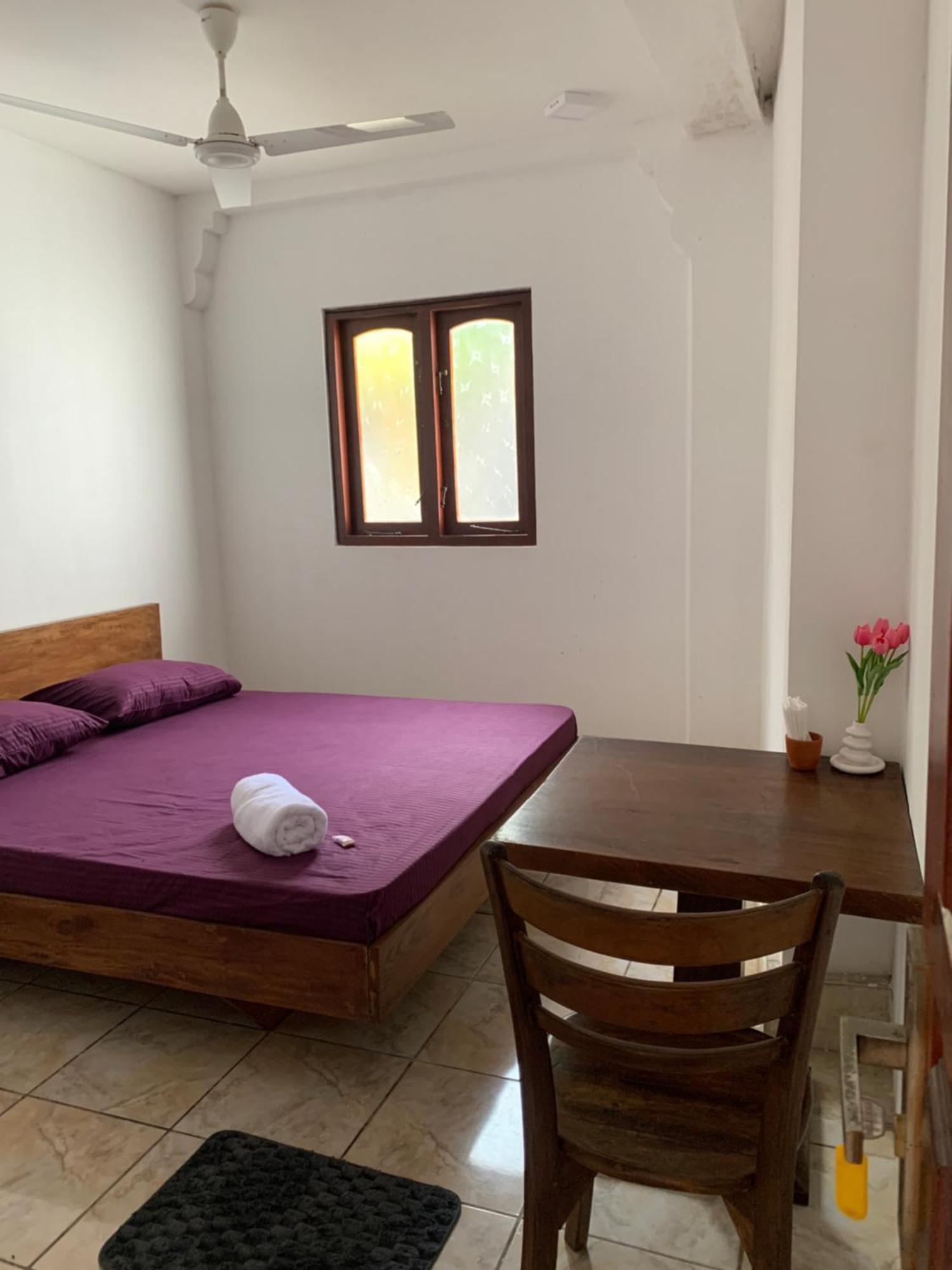 Bed and Breakfast La Fiesta Weligama Esterno foto