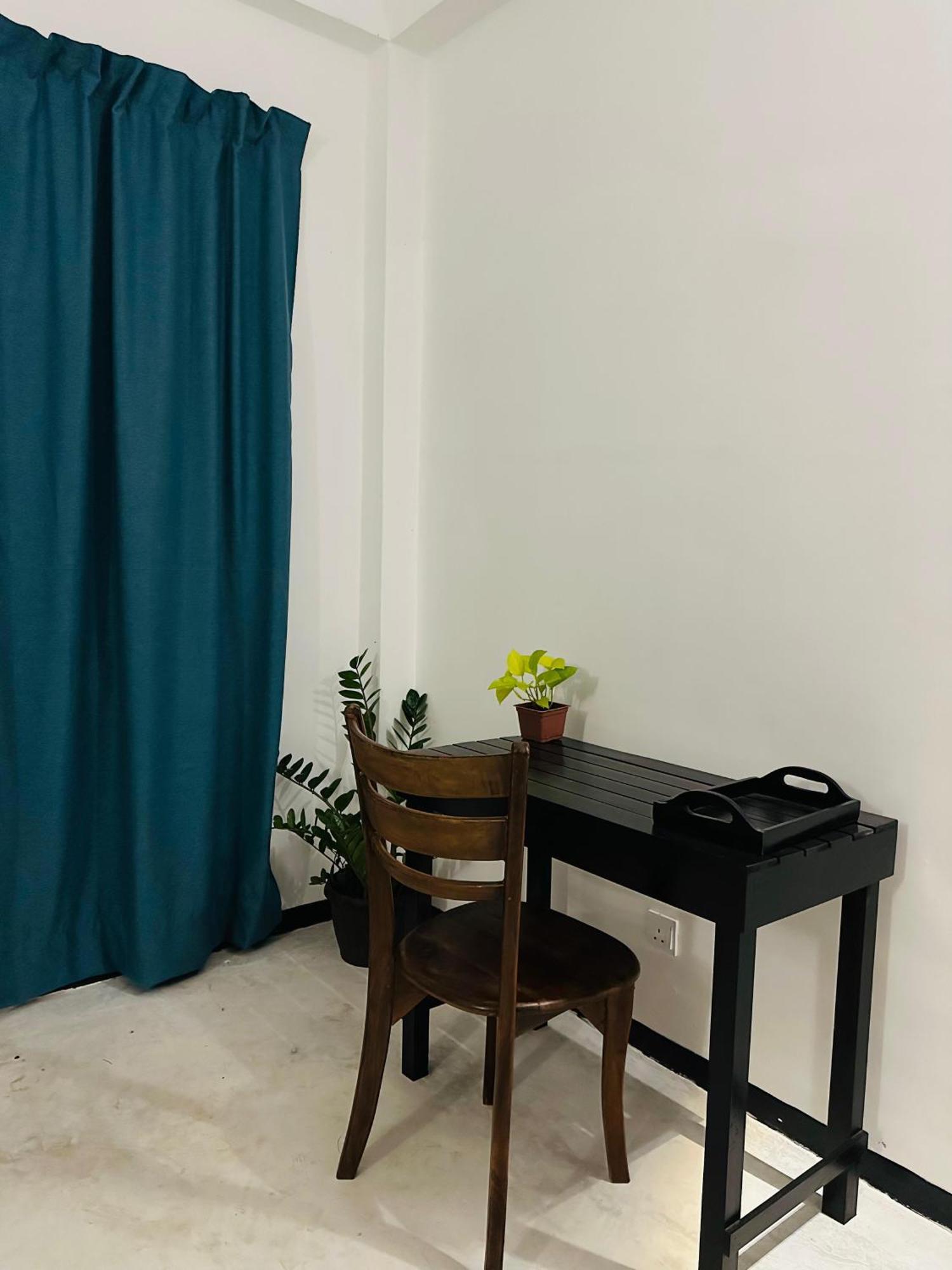 Bed and Breakfast La Fiesta Weligama Esterno foto